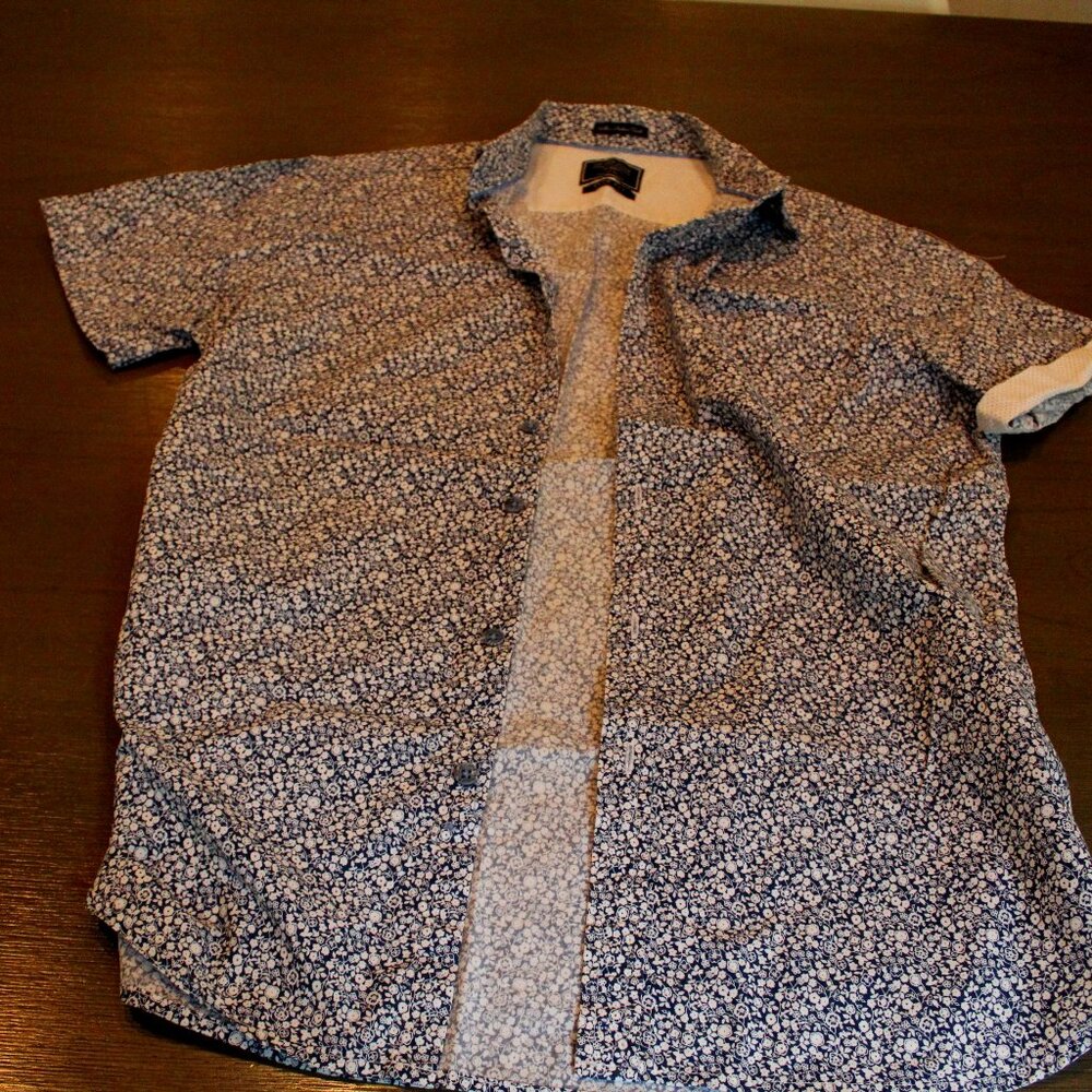 On The Road slim-fit men's small floral short-sleeve button down